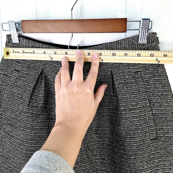 Broadway & Broome Gold Metallic Micro Mini Skirt Sz 2 - Picture 8 of 11